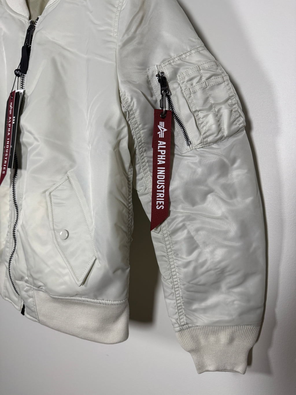 Alpha Industries Ma-1 Bomber Jacket "Nueva"