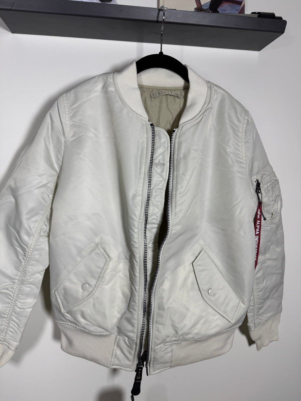 Alpha Industries Ma-1 Bomber Jacket "Nueva"