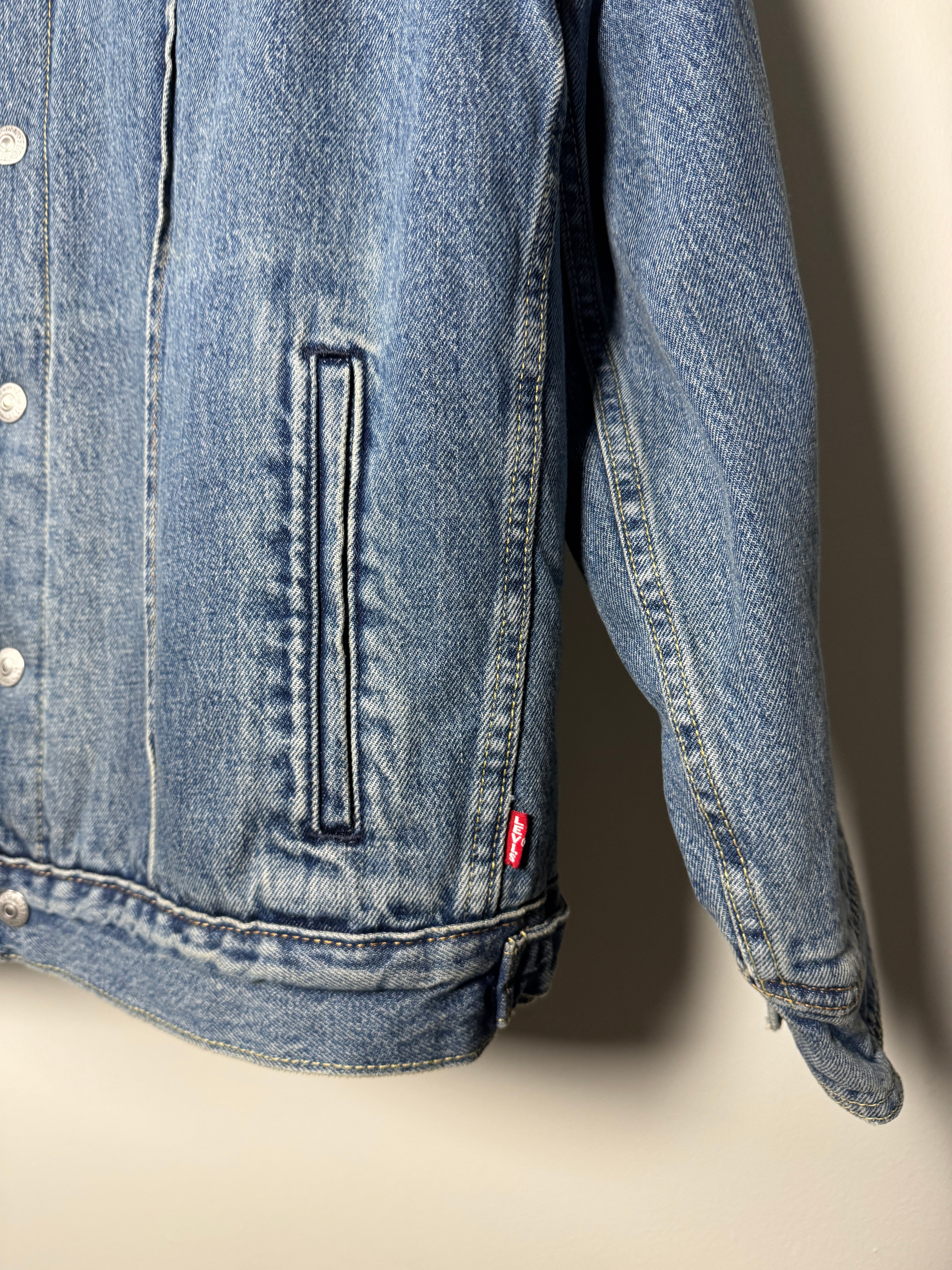 Chaqueta Levi's Western Sherpa "Nueva"