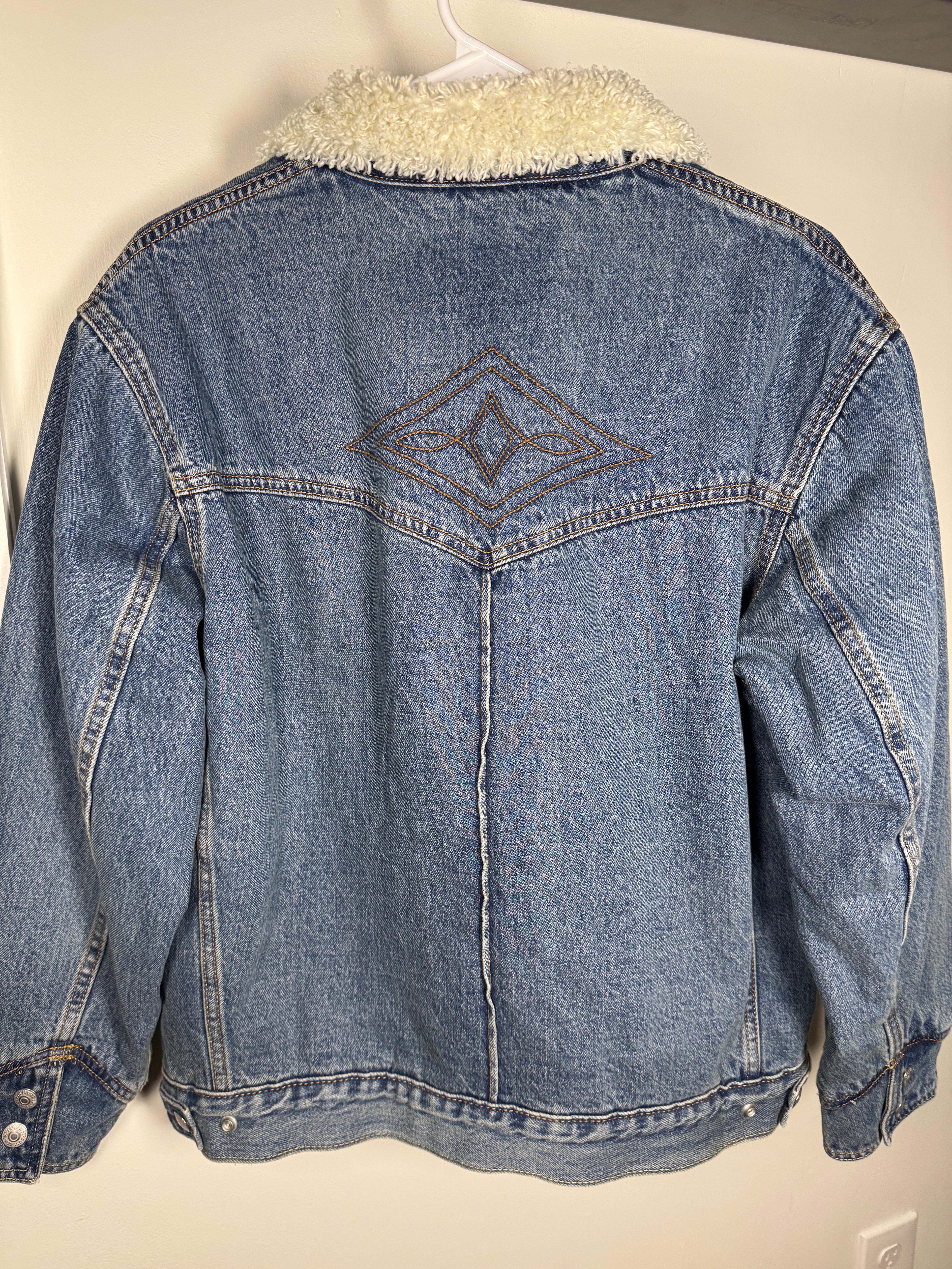 Chaqueta Levi's Western Sherpa "Nueva"