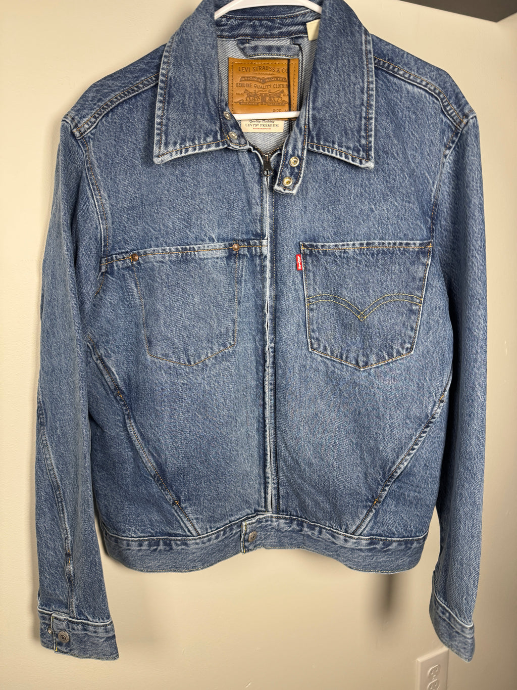 Chaqueta Levi's Twisted Trucker "Nueva"