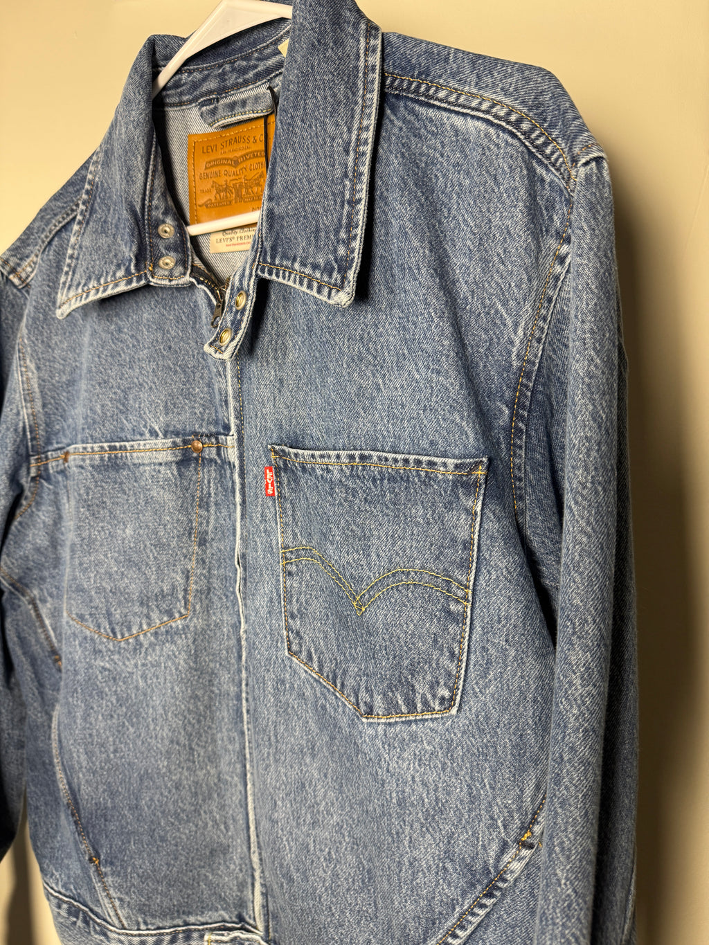 Chaqueta Levi's Twisted Trucker "Nueva"