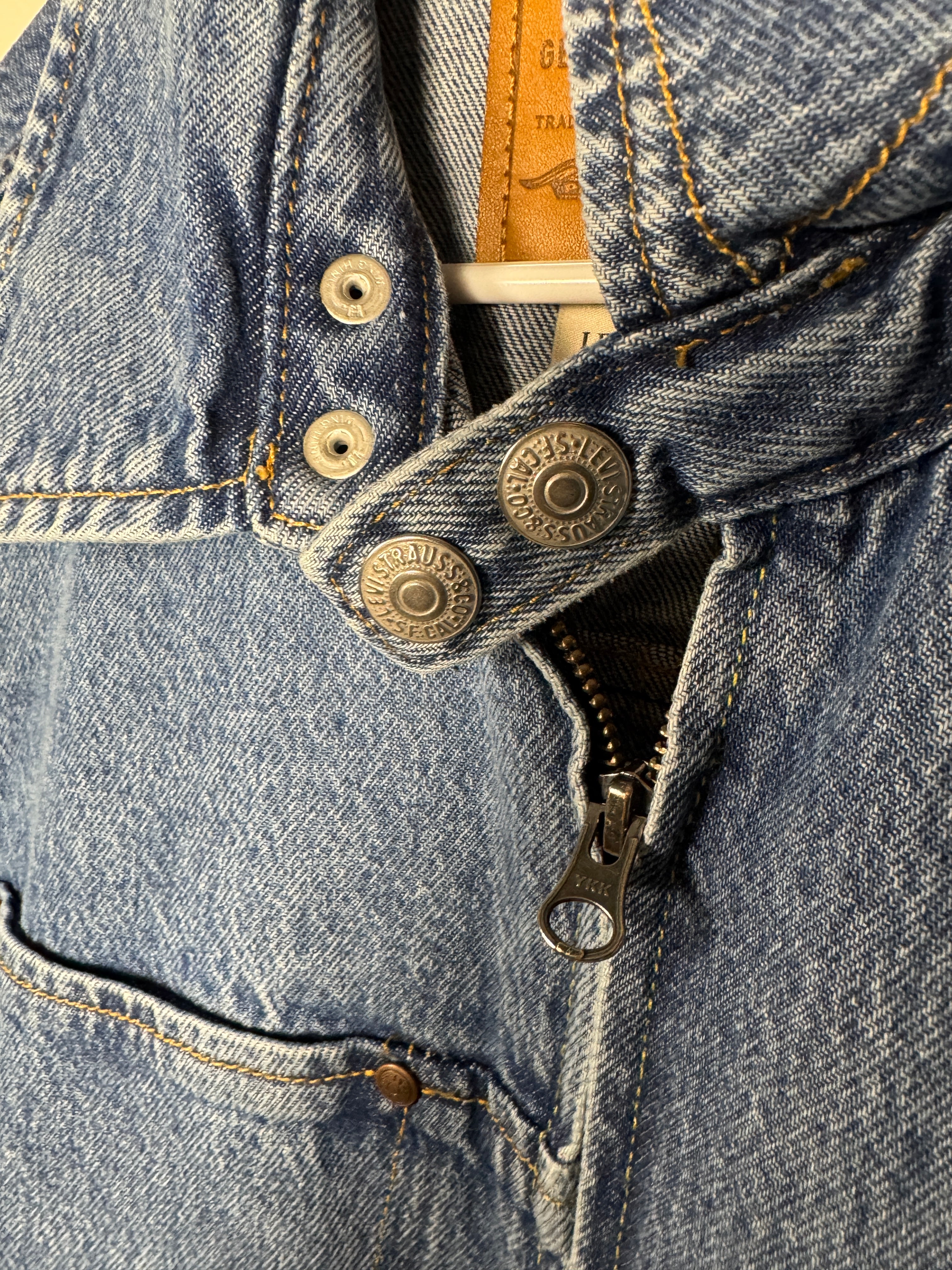 Chaqueta Levi's Twisted Trucker "Nueva"