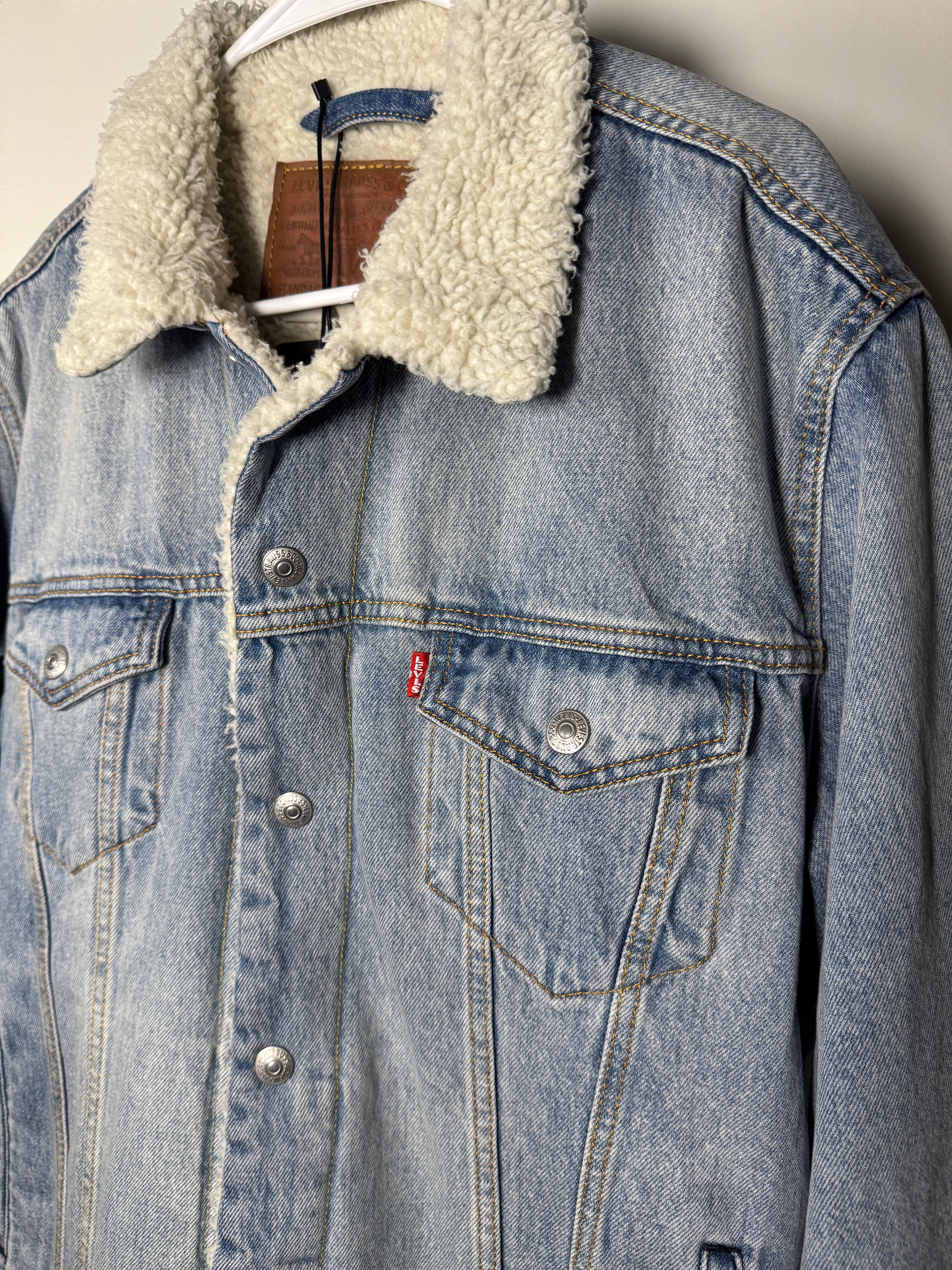 Chaqueta Levi's Sherpa Trucker "Nueva"