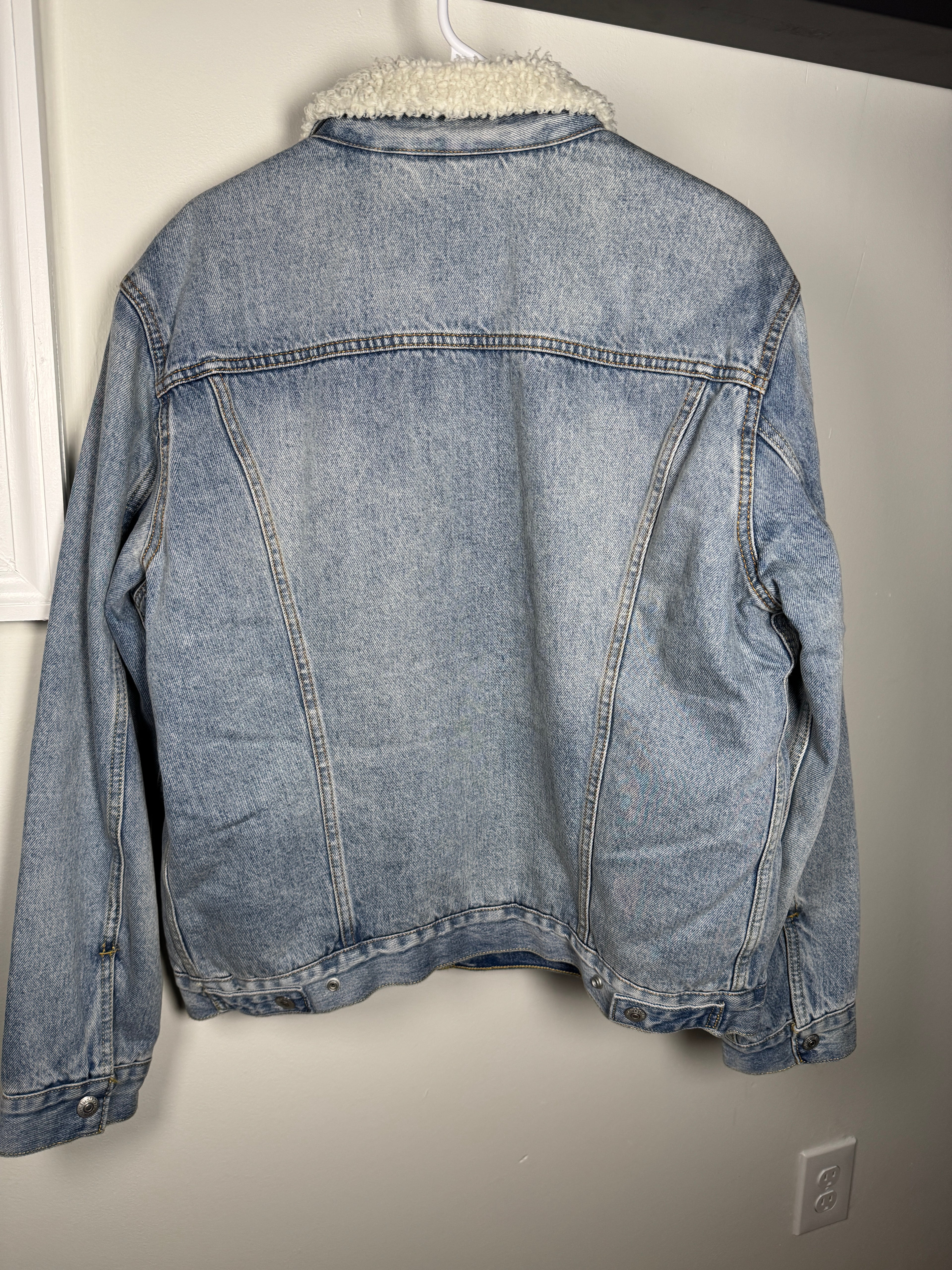 Chaqueta Levi's Sherpa Trucker "Nueva"