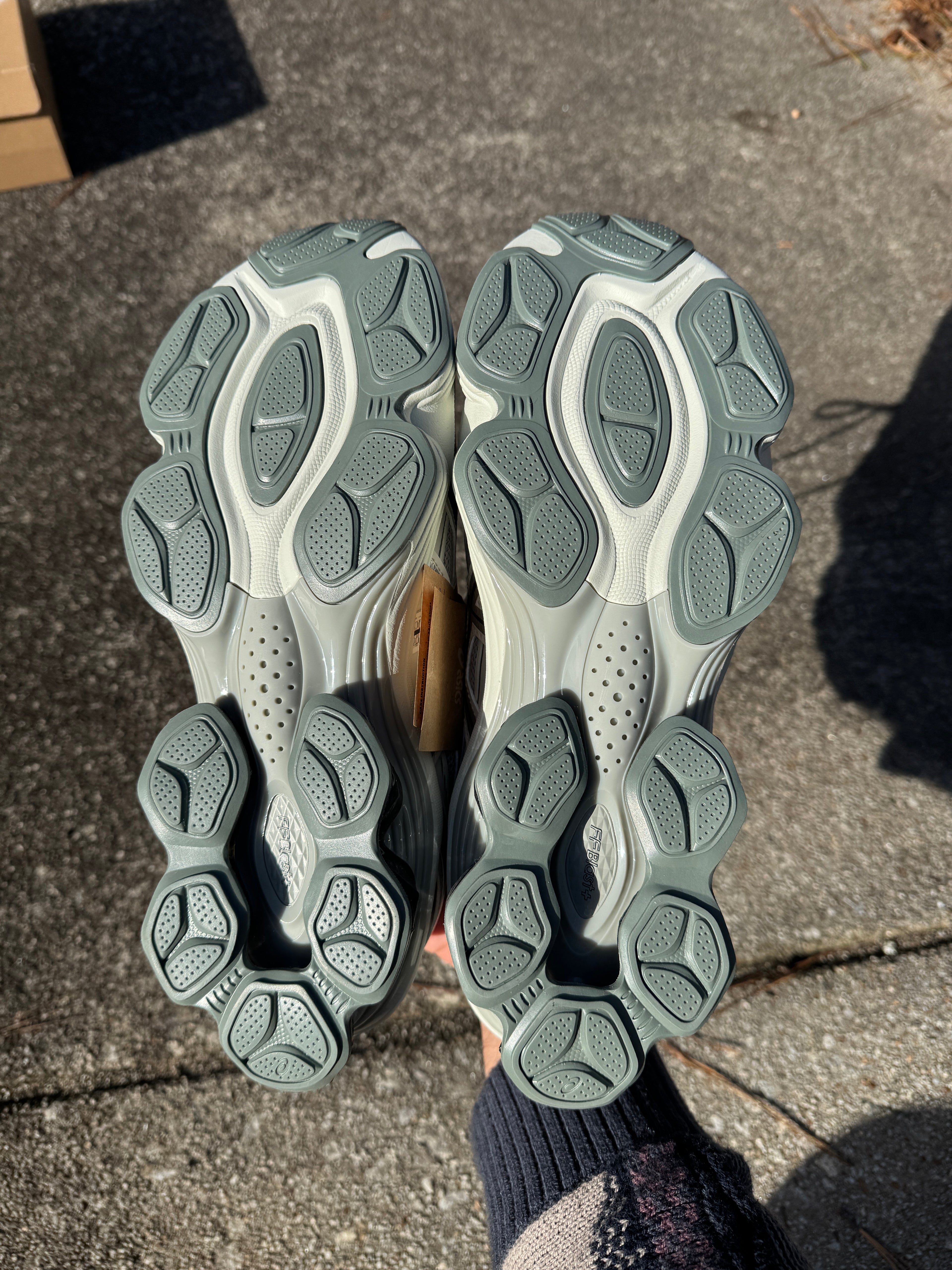 ASICS GEL-KINETIC™ FLUENT "Metallic Silver" Hombre