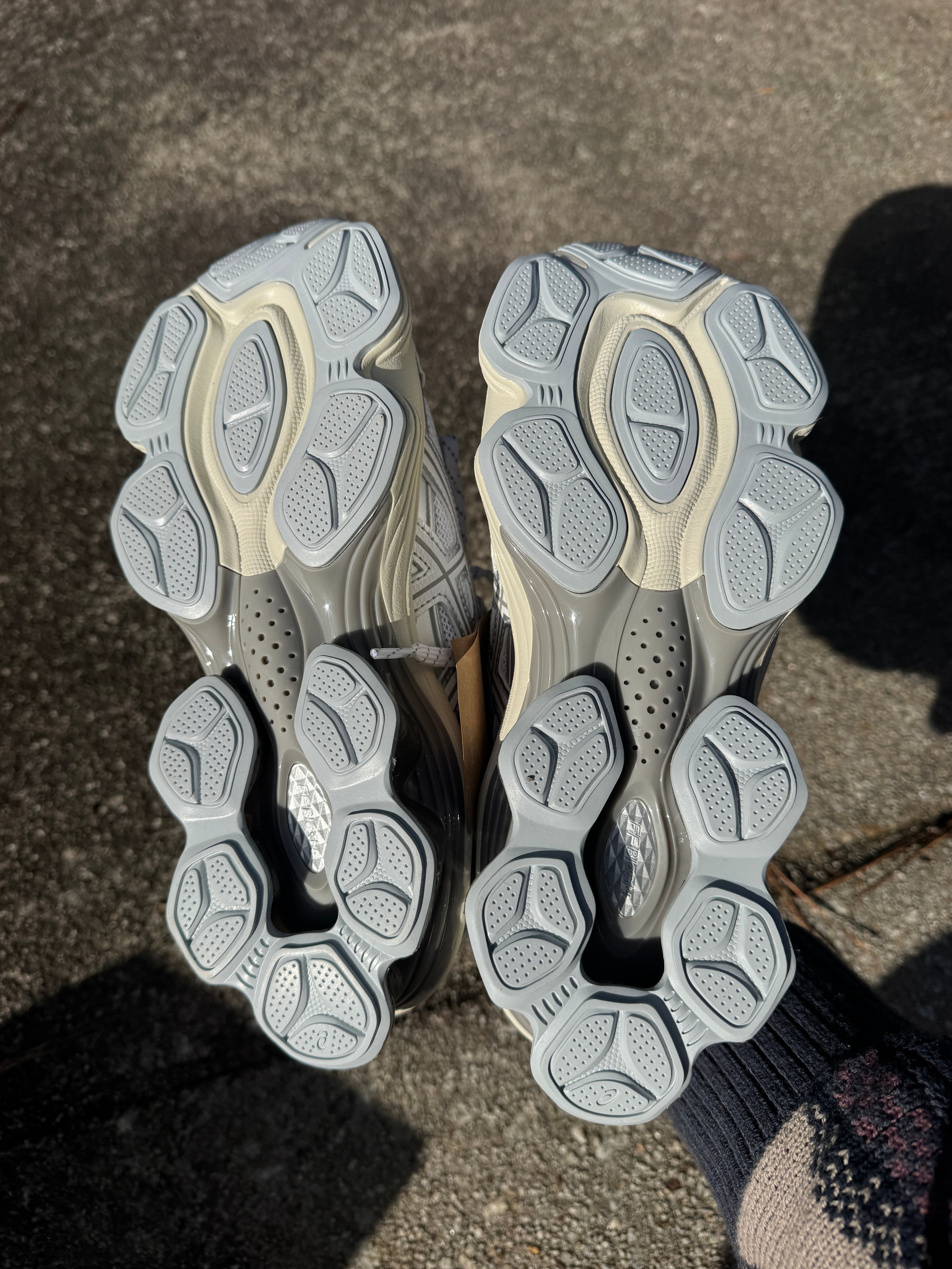 ASICS GEL-KINETIC™ FLUENT "Metallic Grey"